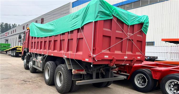 Howo 371 8x4 Dump Truck for Sale in Sudan Port