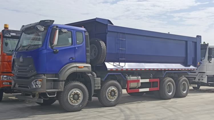 Sinotruk Hohan Dumper Trucks 8×4 for Sale in Sudan
