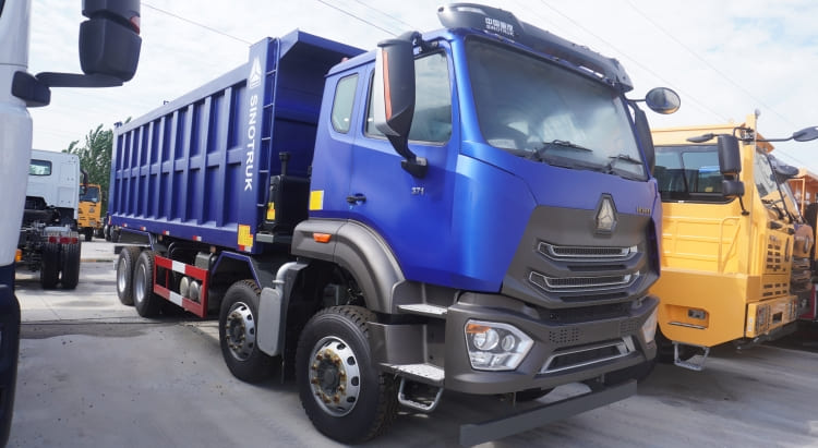 Sinotruck Howo N7 8x4 30 Ton Dump Truck for Sale in Sudan