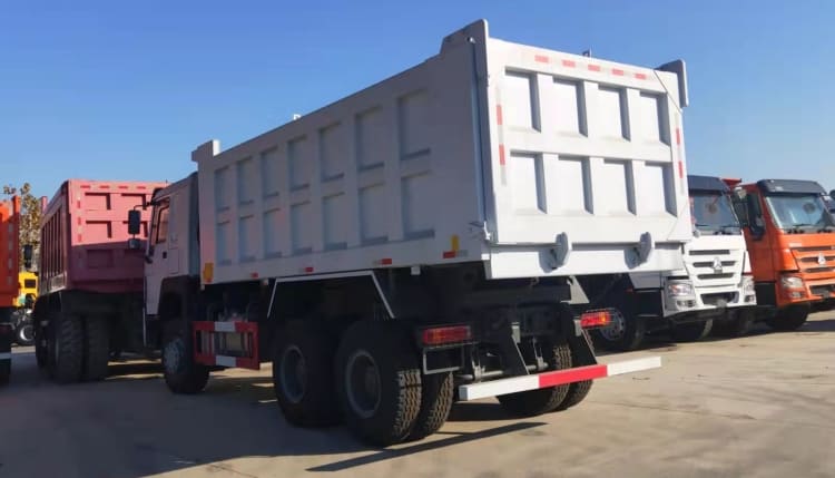 Sinotruk Howo 371 6x4 Dump Truck for Sale in Sudan Khartoum