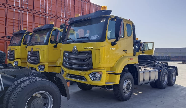 Sinotruk Howo New Truck Model 6x4 Tractor Head for Sale in Port Sudan