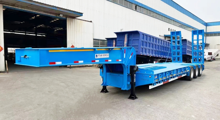 Tri Axle Semi Low Bed Trailer for Sale in Sudan